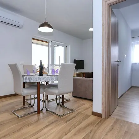 Poljak Apartment *