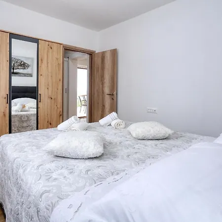 Apartment Poljak *