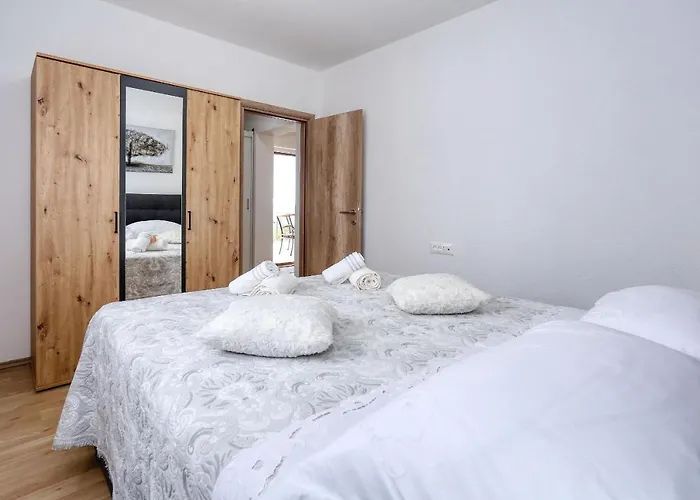 Apartament Poljak *