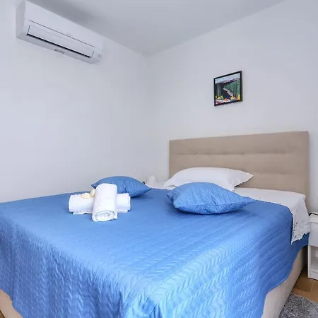 Apartment Poljak *